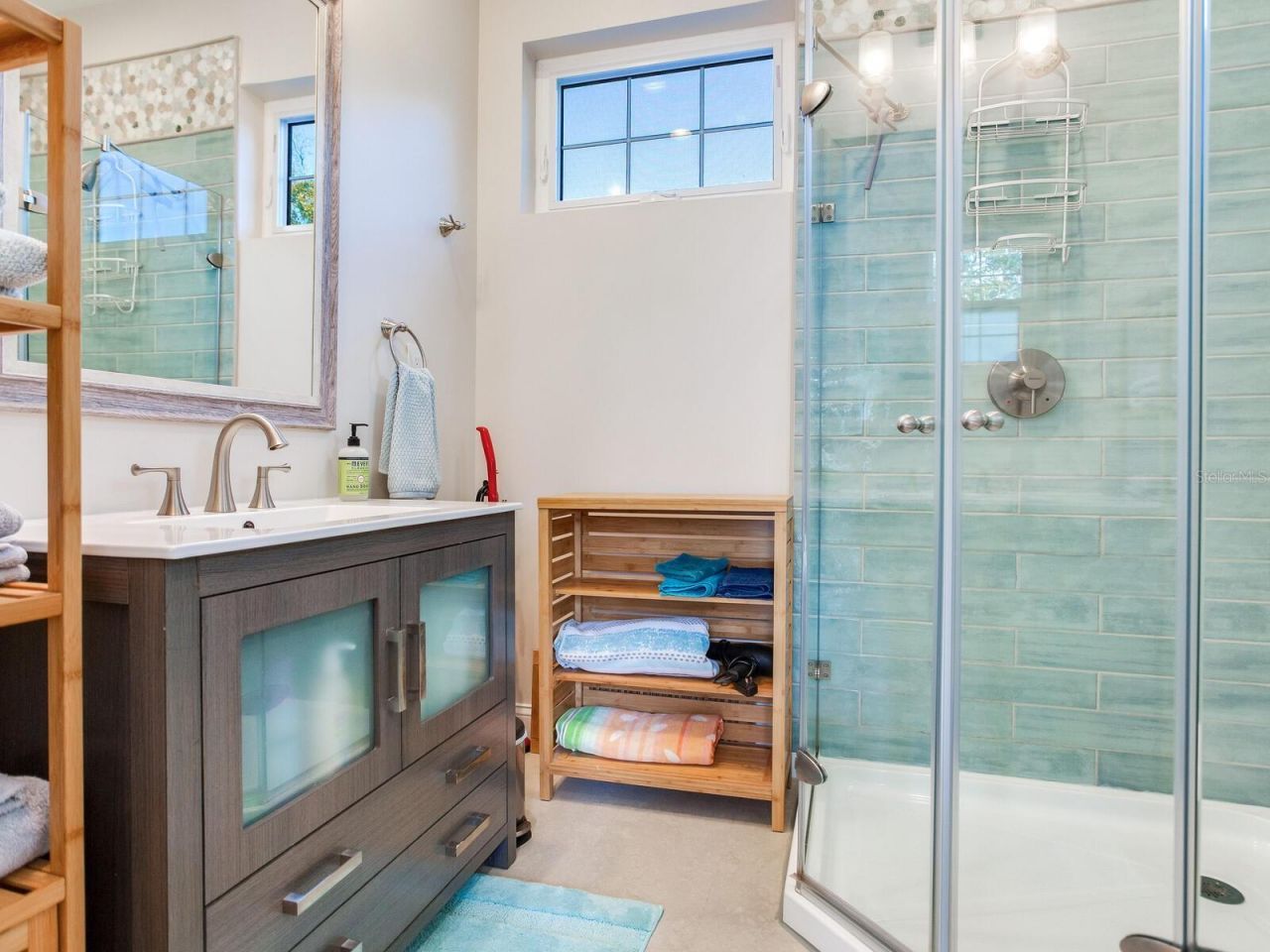 246 22nd Avenue Ne, Saint Petersburg, FL 33704 Photo