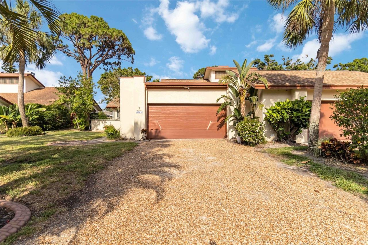 6203 Courtside Drive, Unit 21, Bradenton, FL 34210 Photo