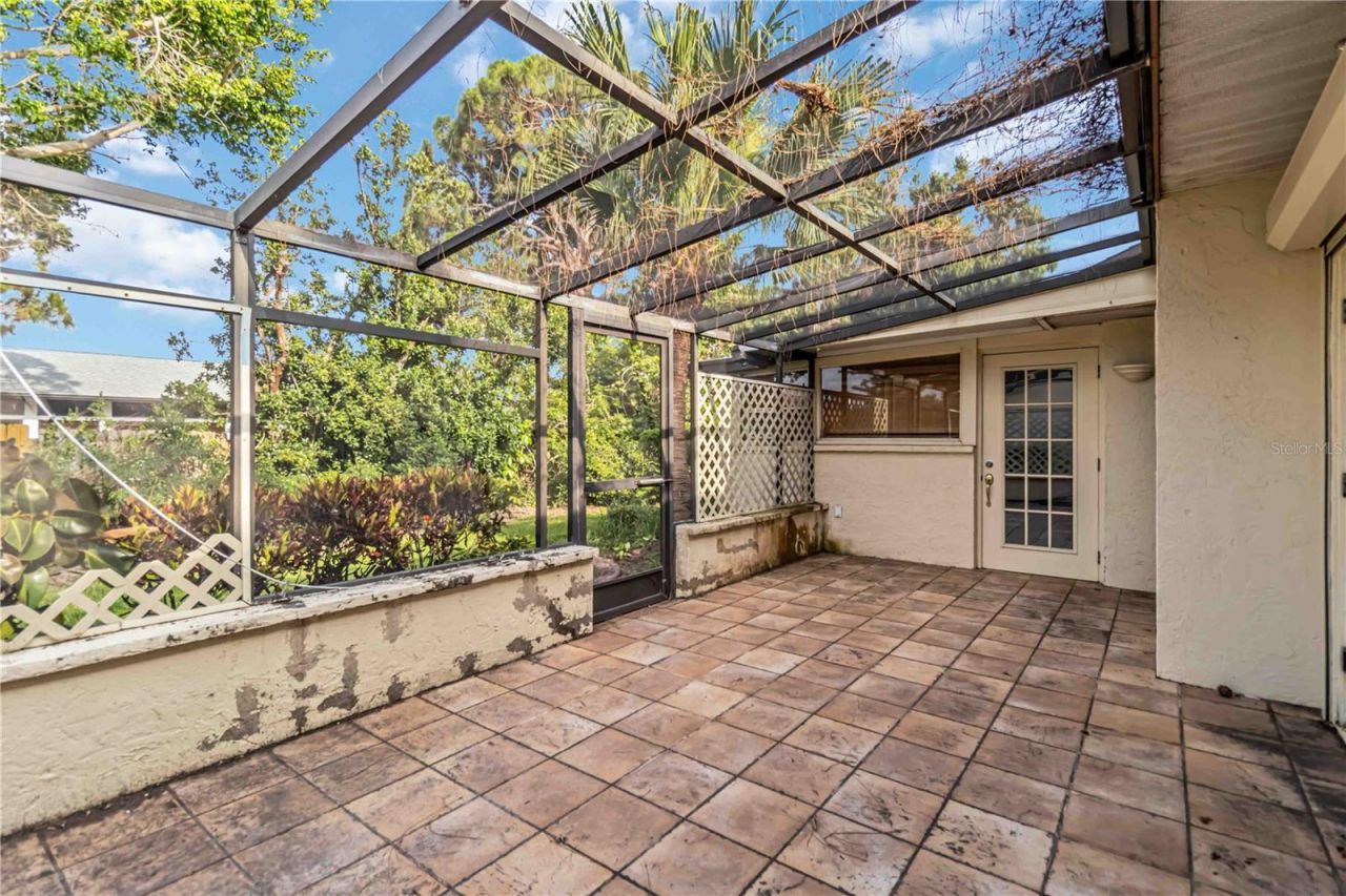 6203 Courtside Drive, Unit 21, Bradenton, FL 34210 Photo