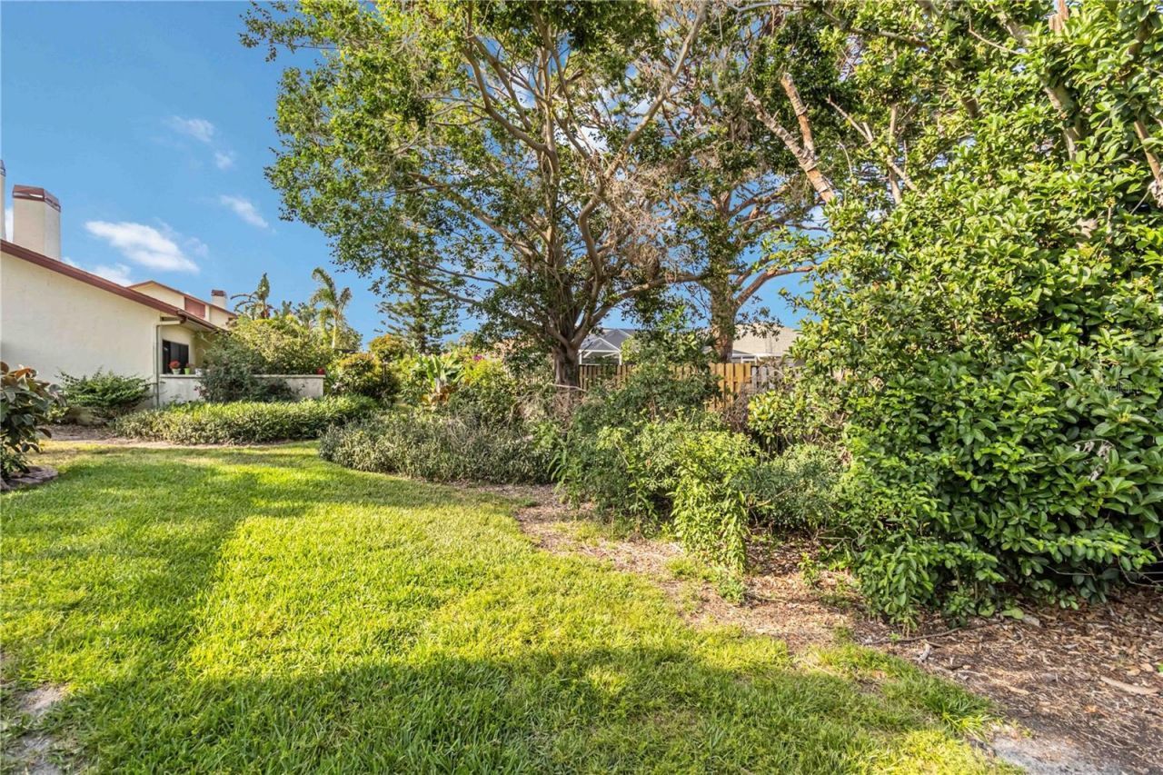 6203 Courtside Drive, Unit 21, Bradenton, FL 34210 Photo