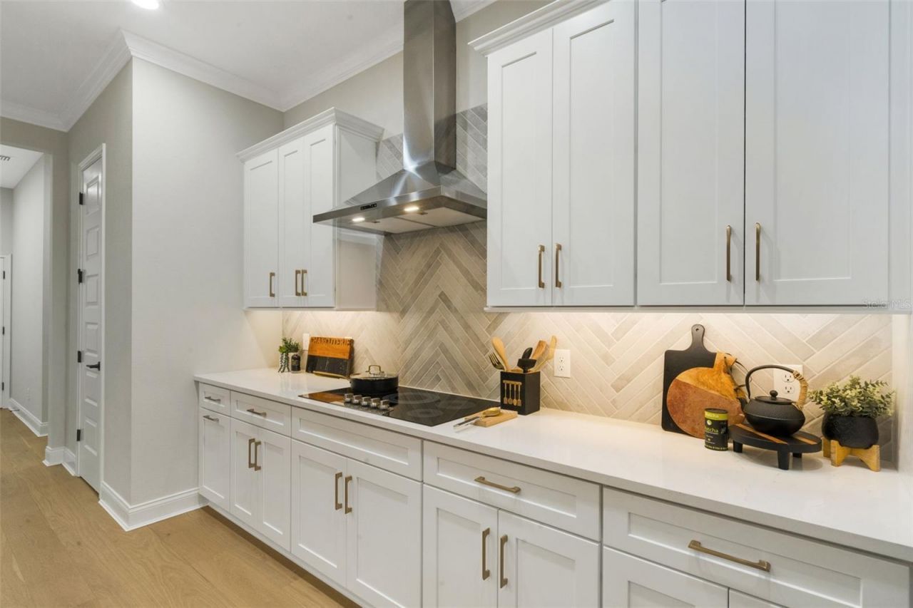 5390 Clubhouse Hills Lane, Lakeland, FL 33812 Photo