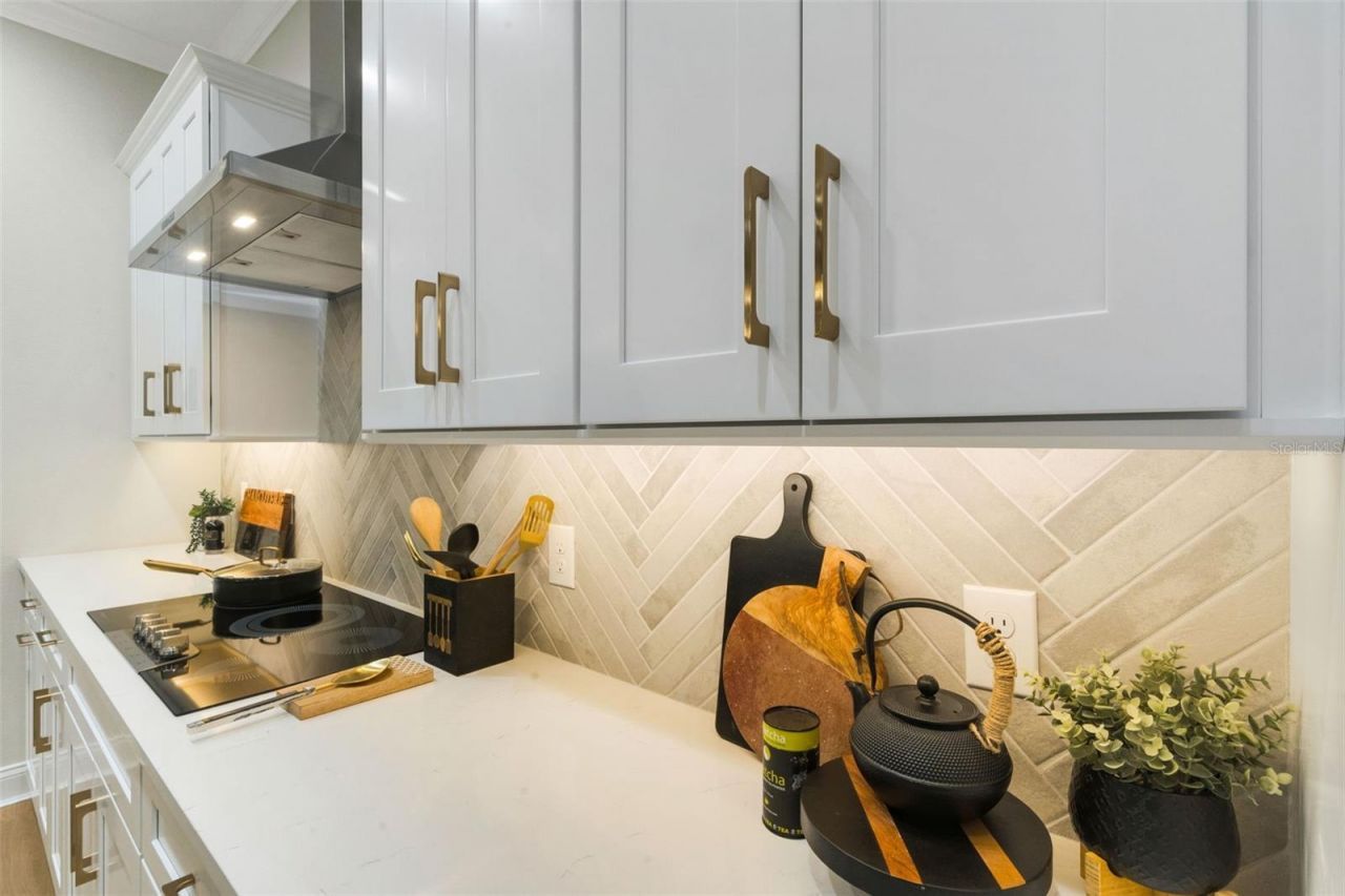 5390 Clubhouse Hills Lane, Lakeland, FL 33812 Photo