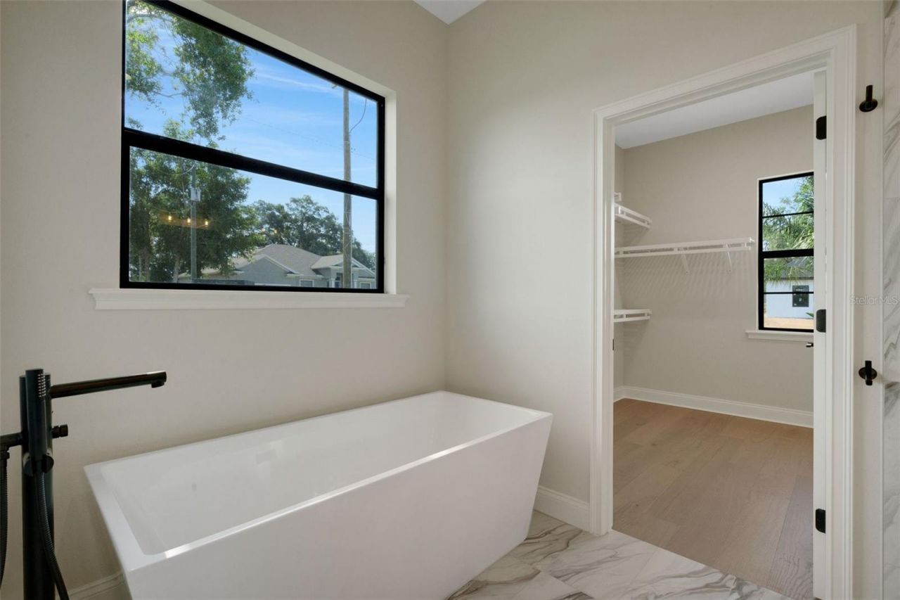 5390 Clubhouse Hills Lane, Lakeland, FL 33812 Photo