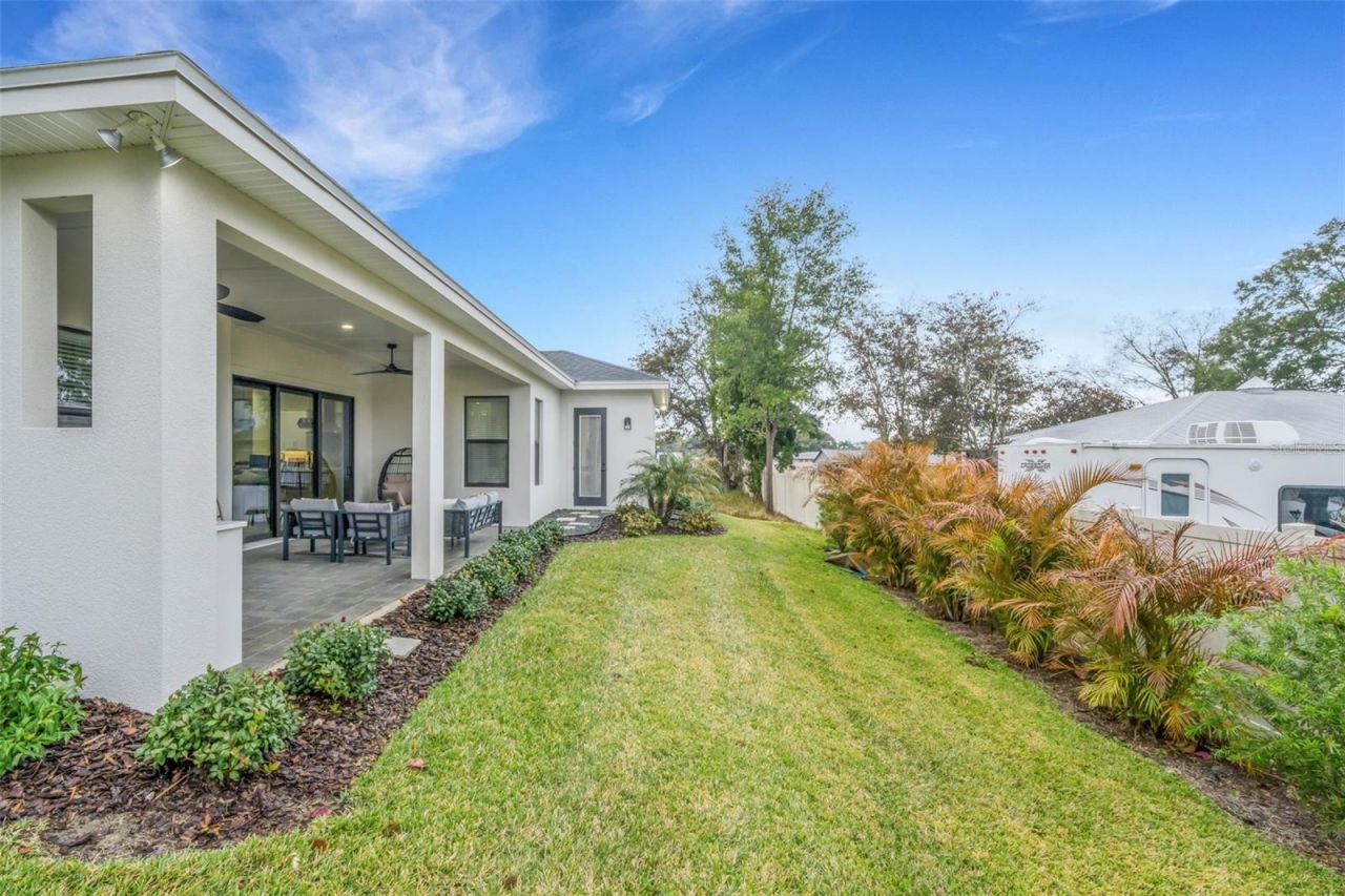 5390 Clubhouse Hills Lane, Lakeland, FL 33812 Photo