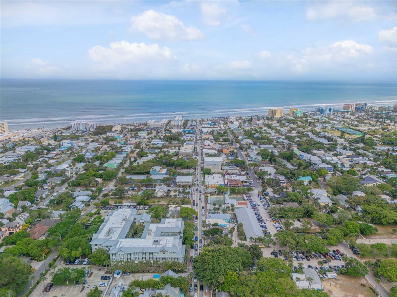 214 Columbus Avenue, New Smyrna Beach, FL 32169 Photo