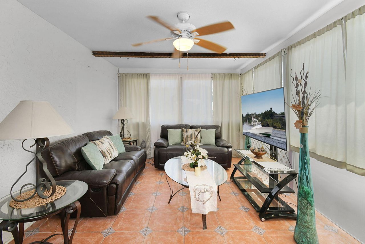 397 NE Gulfstream Avenue, Port Saint Lucie, FL 34983 Photo