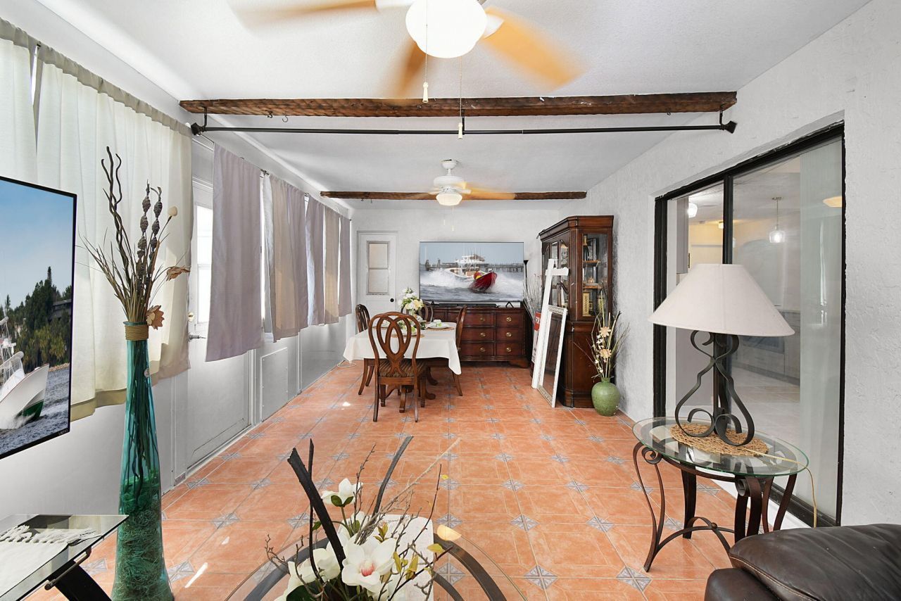 397 NE Gulfstream Avenue, Port Saint Lucie, FL 34983 Photo