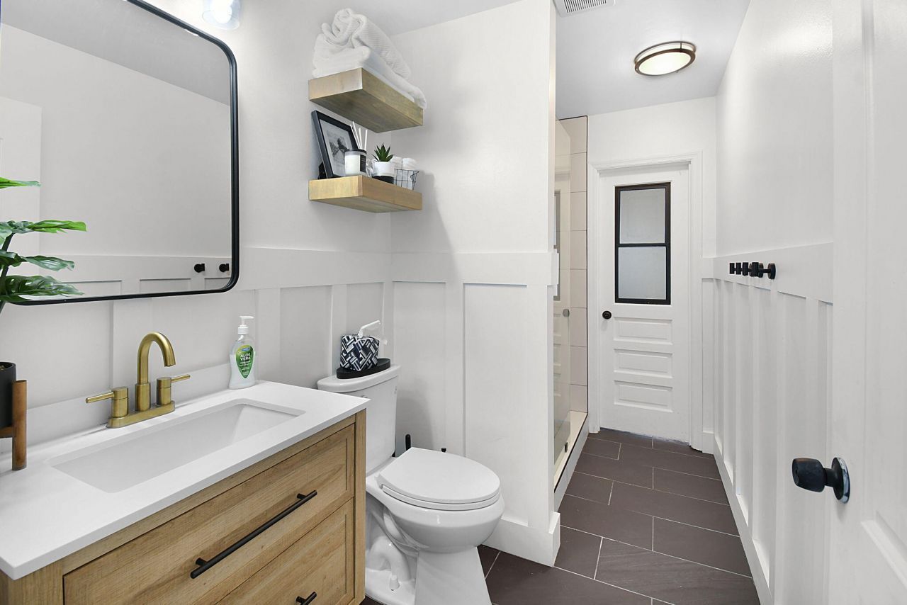 397 NE Gulfstream Avenue, Port Saint Lucie, FL 34983 Photo