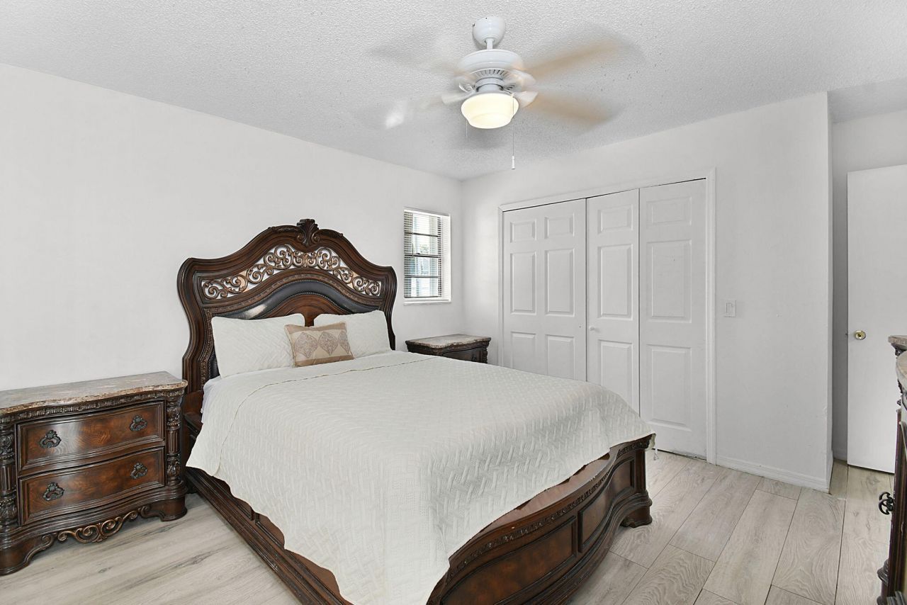 397 NE Gulfstream Avenue, Port Saint Lucie, FL 34983 Photo