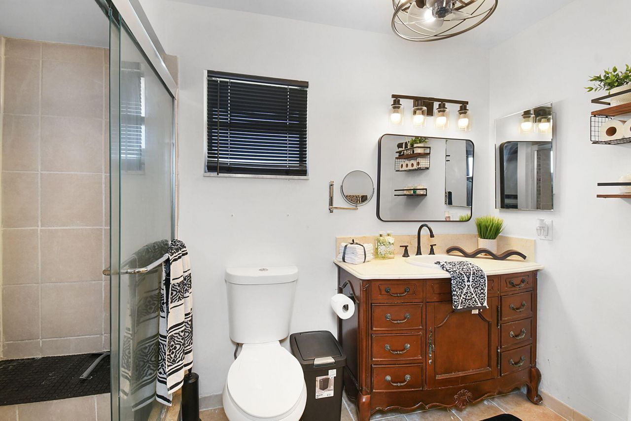 397 NE Gulfstream Avenue, Port Saint Lucie, FL 34983 Photo