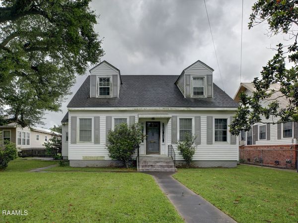 627 Weeks Street, New Iberia, LA 70560