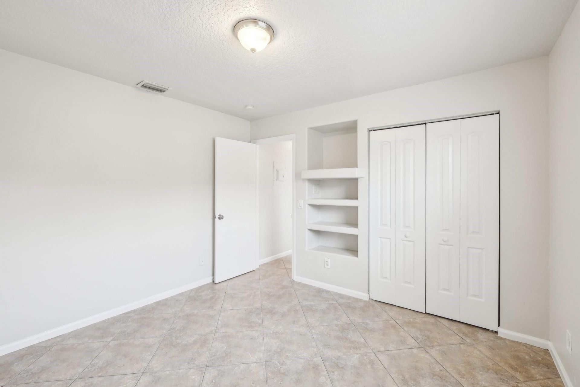 1091 Manor Drive, Palm Springs, FL 33461 Photo