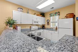 601 Hillside Dr. photo 4