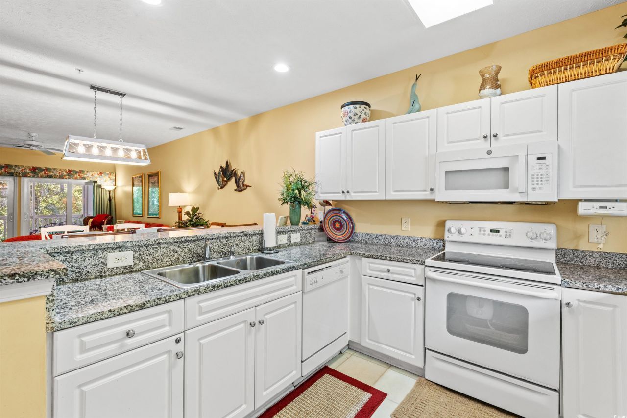 601 Hillside Dr. Photo 6