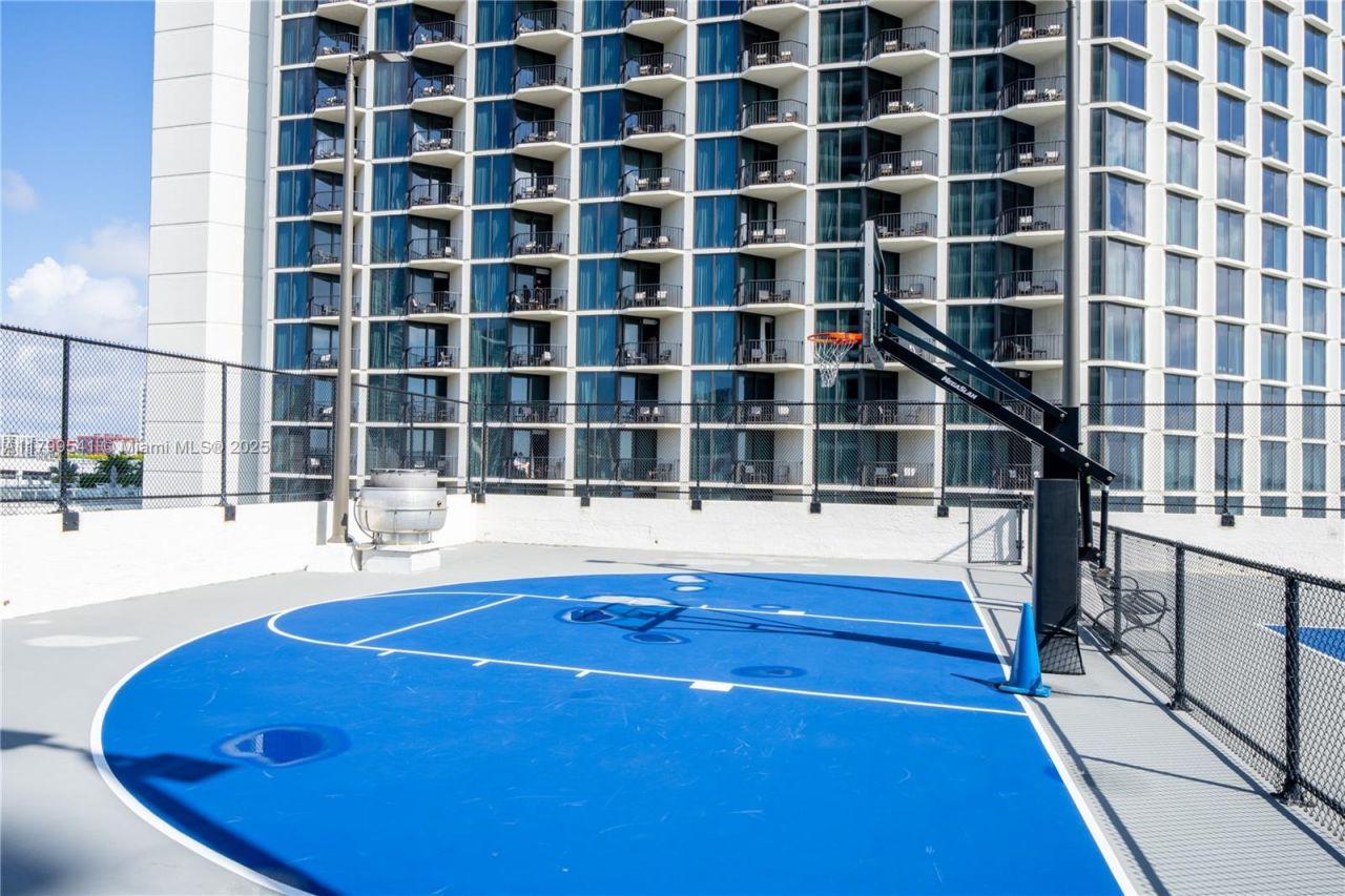 555 NE 15th St, Unit 508, Miami, FL 33132 Photo