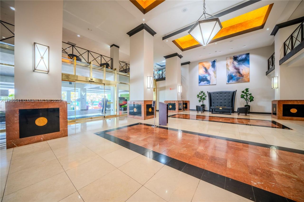 555 NE 15th St, Unit 508, Miami, FL 33132 Photo