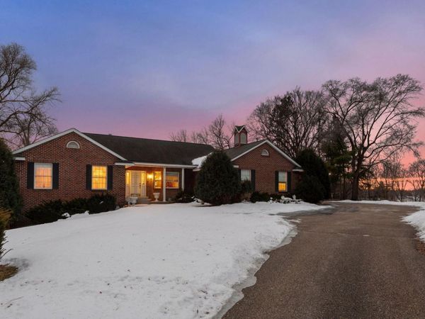 16865 Terrey Pine Drive, Eden Prairie, MN 55347