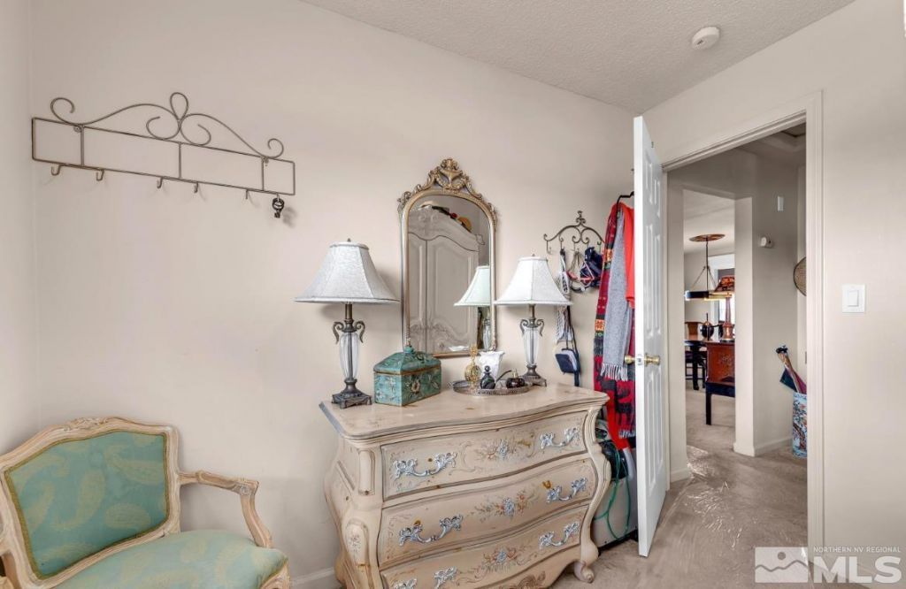 990 Riverview Drive, Gardnerville, NV 89460 Photo