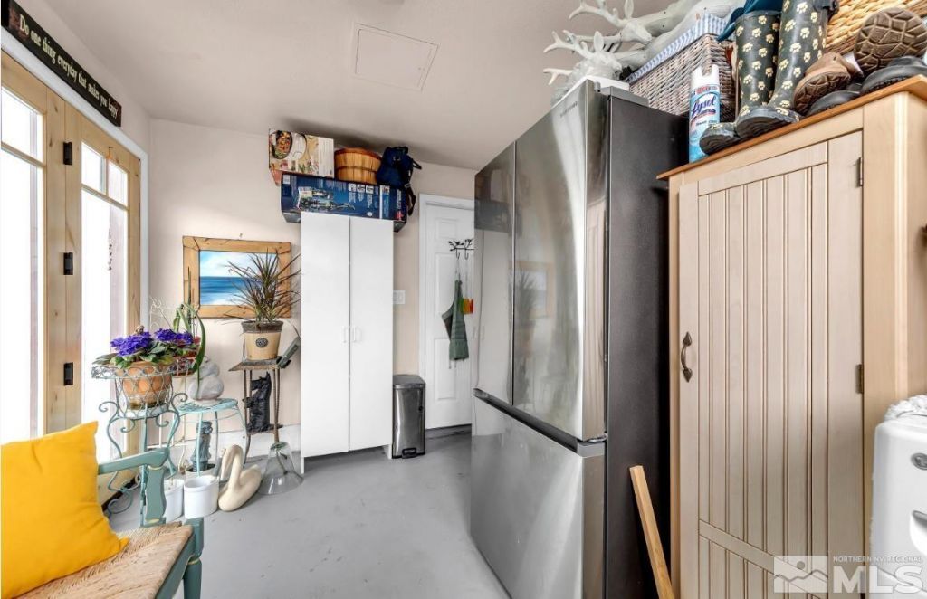 990 Riverview Drive, Gardnerville, NV 89460 Photo