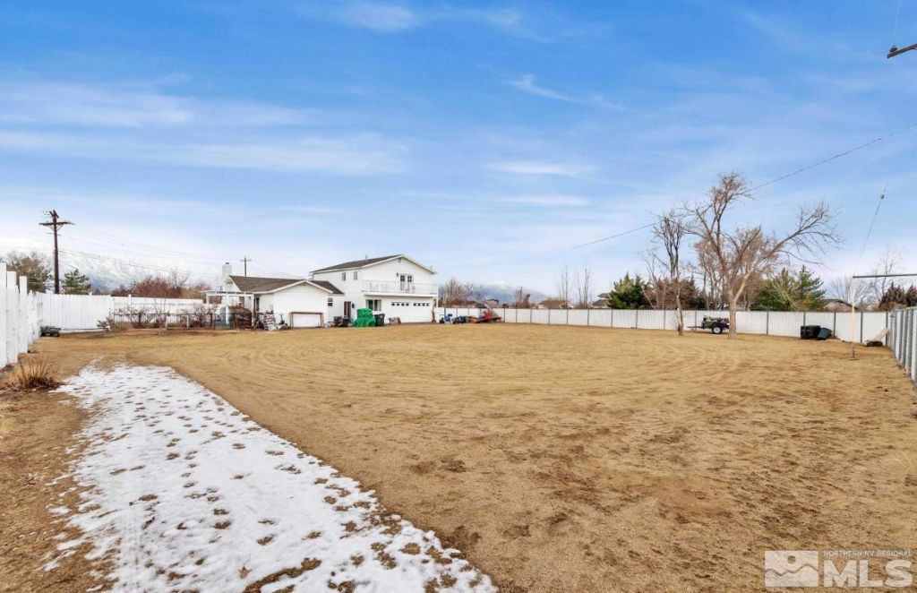 990 Riverview Drive, Gardnerville, NV 89460 Photo