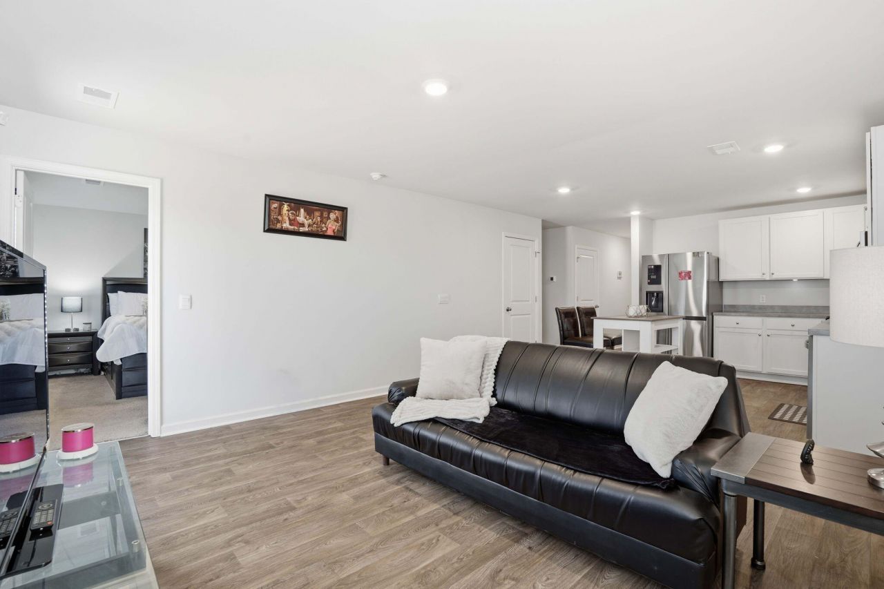 224 Coral Sunset Way Photo 7