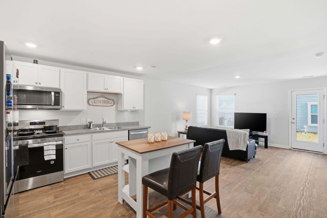 224 Coral Sunset Way Photo 9