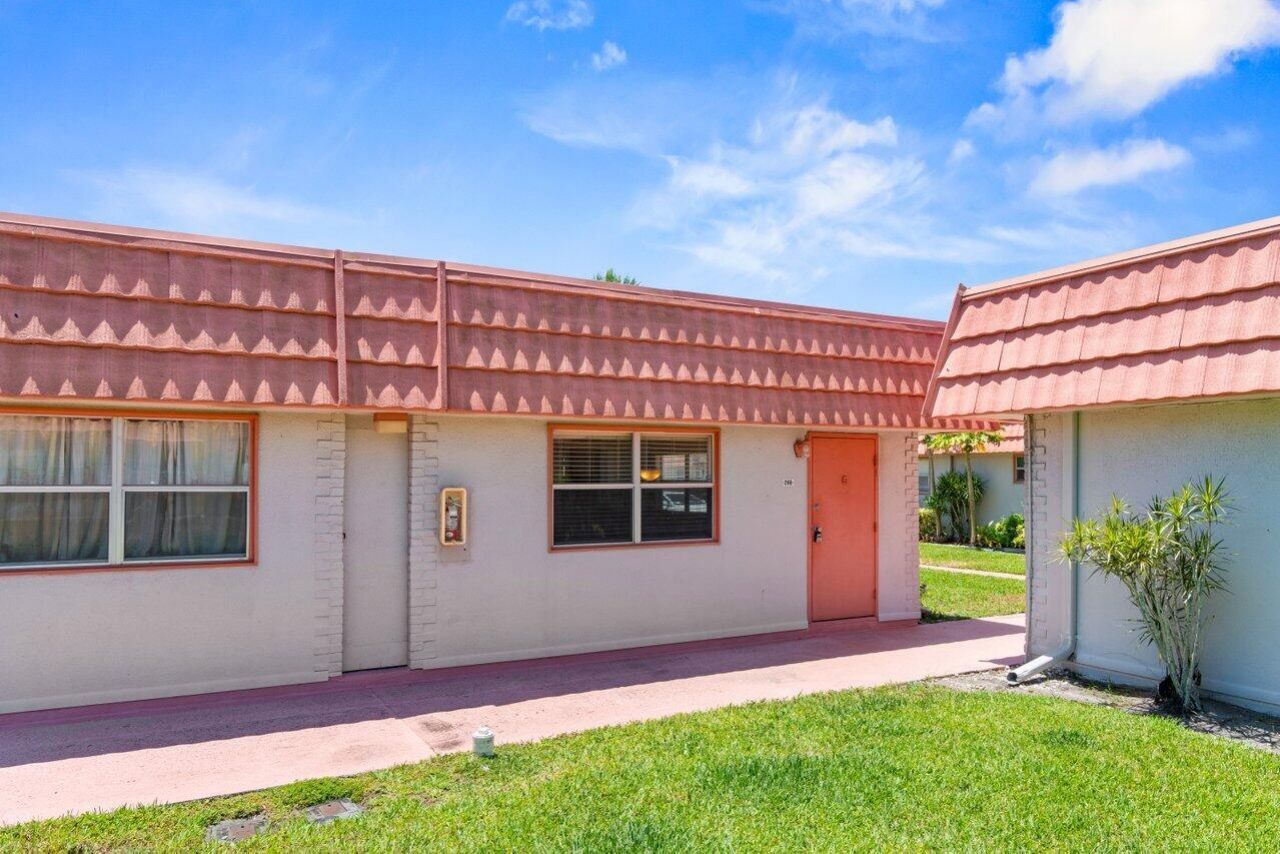 266 Seville L, Delray Beach, FL 33446 Photo