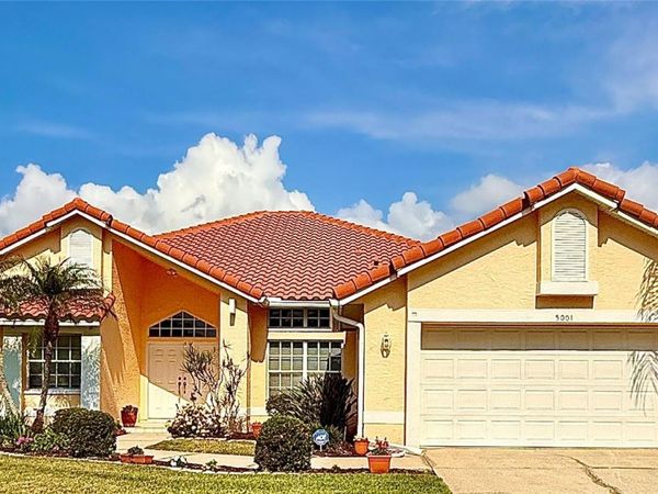 5001 QUEEN PALM TERRACE NE, ST PETERSBURG, FL 33703