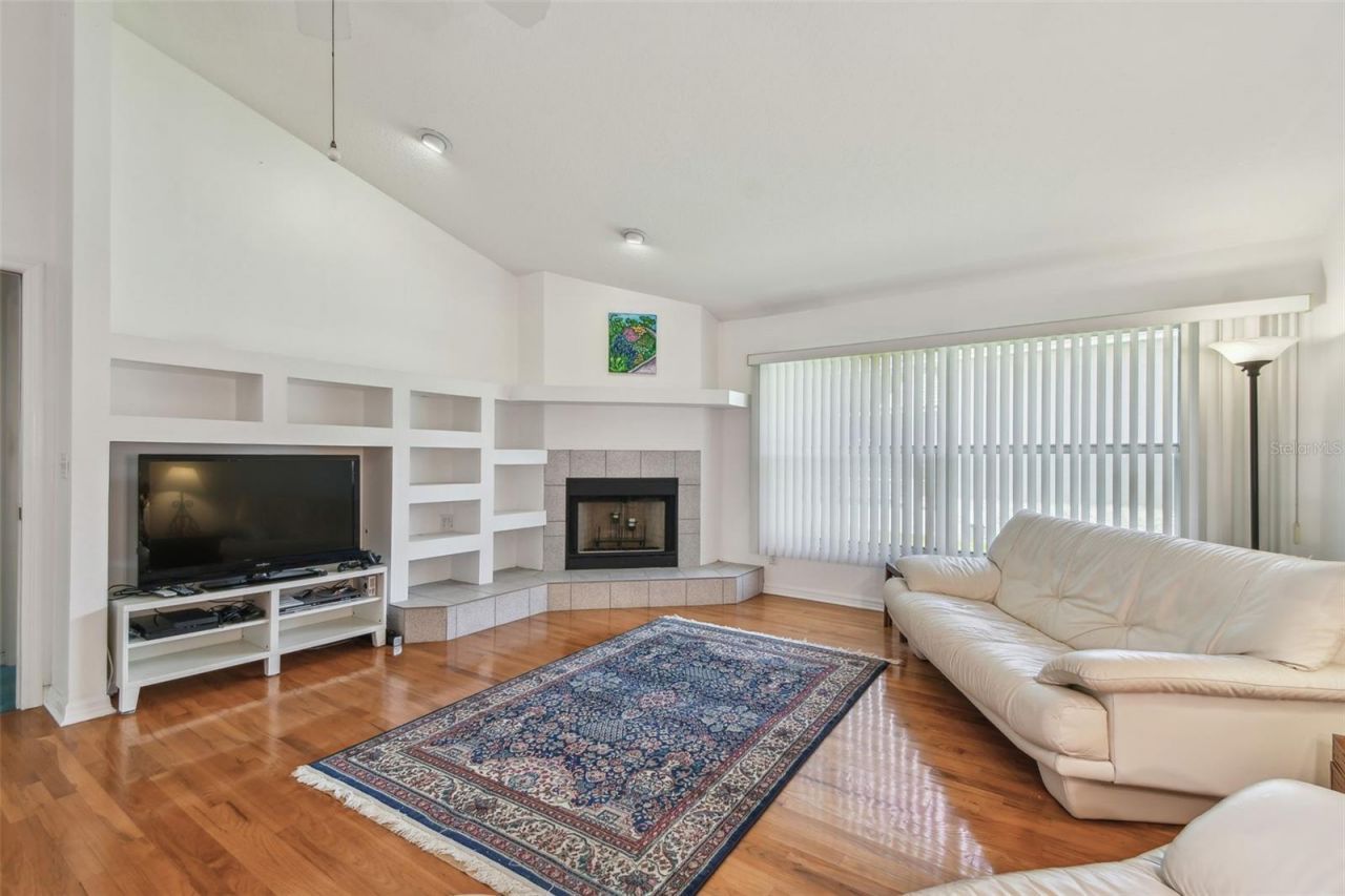 5001 Queen Palm Terrace Ne, Saint Petersburg, FL 33703 Photo