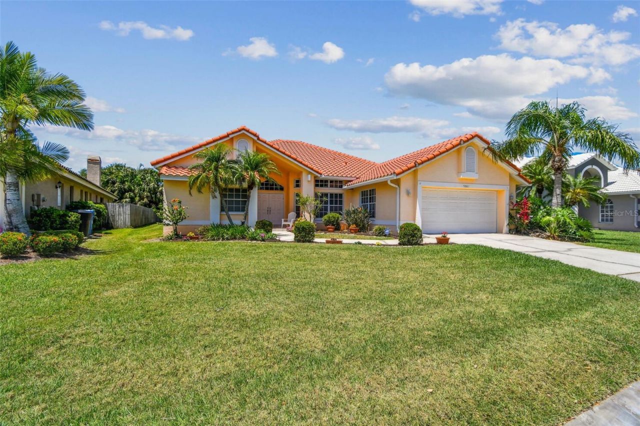 5001 Queen Palm Terrace Ne, Saint Petersburg, FL 33703 Photo
