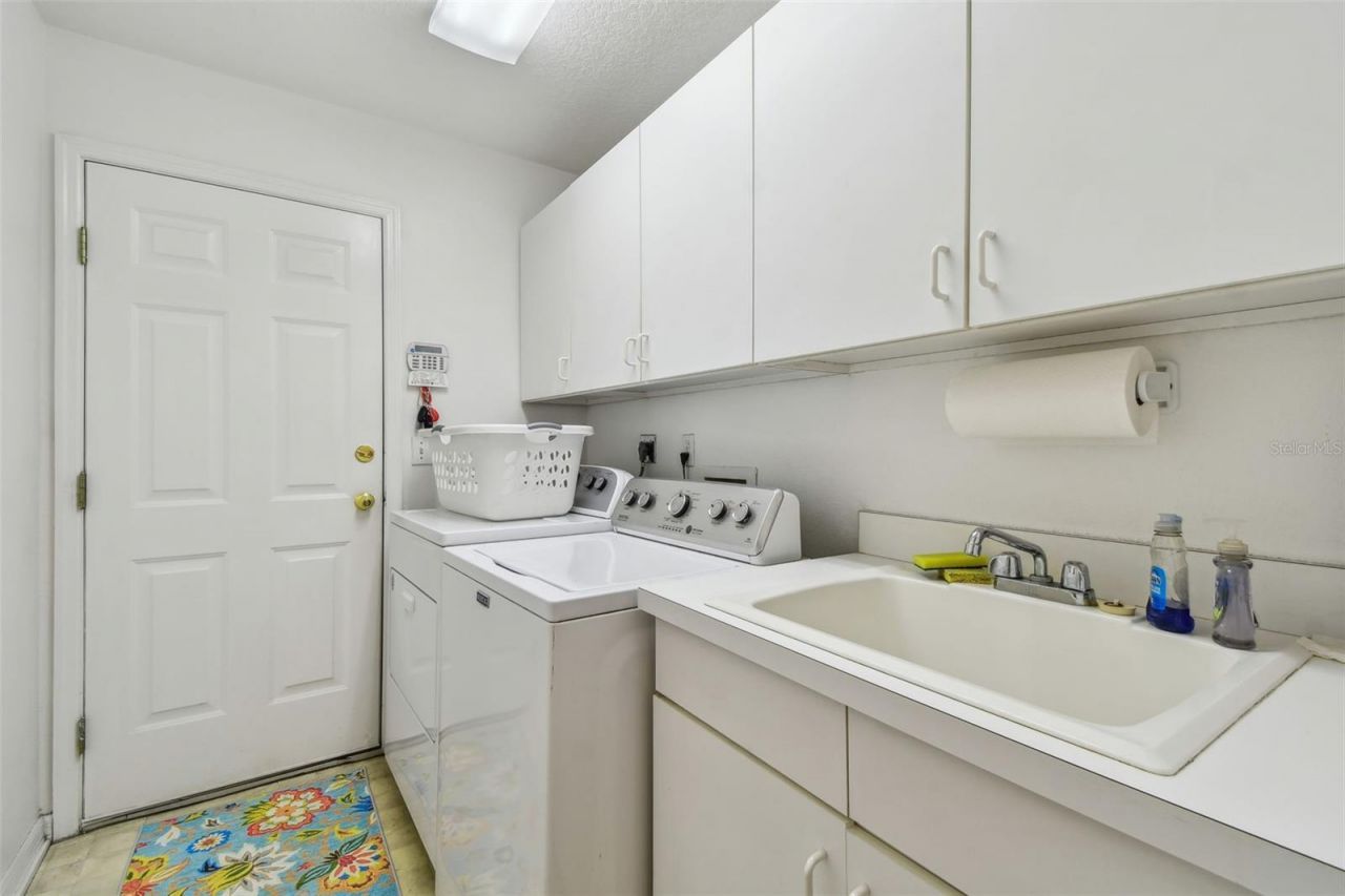 5001 Queen Palm Terrace Ne, Saint Petersburg, FL 33703 Photo