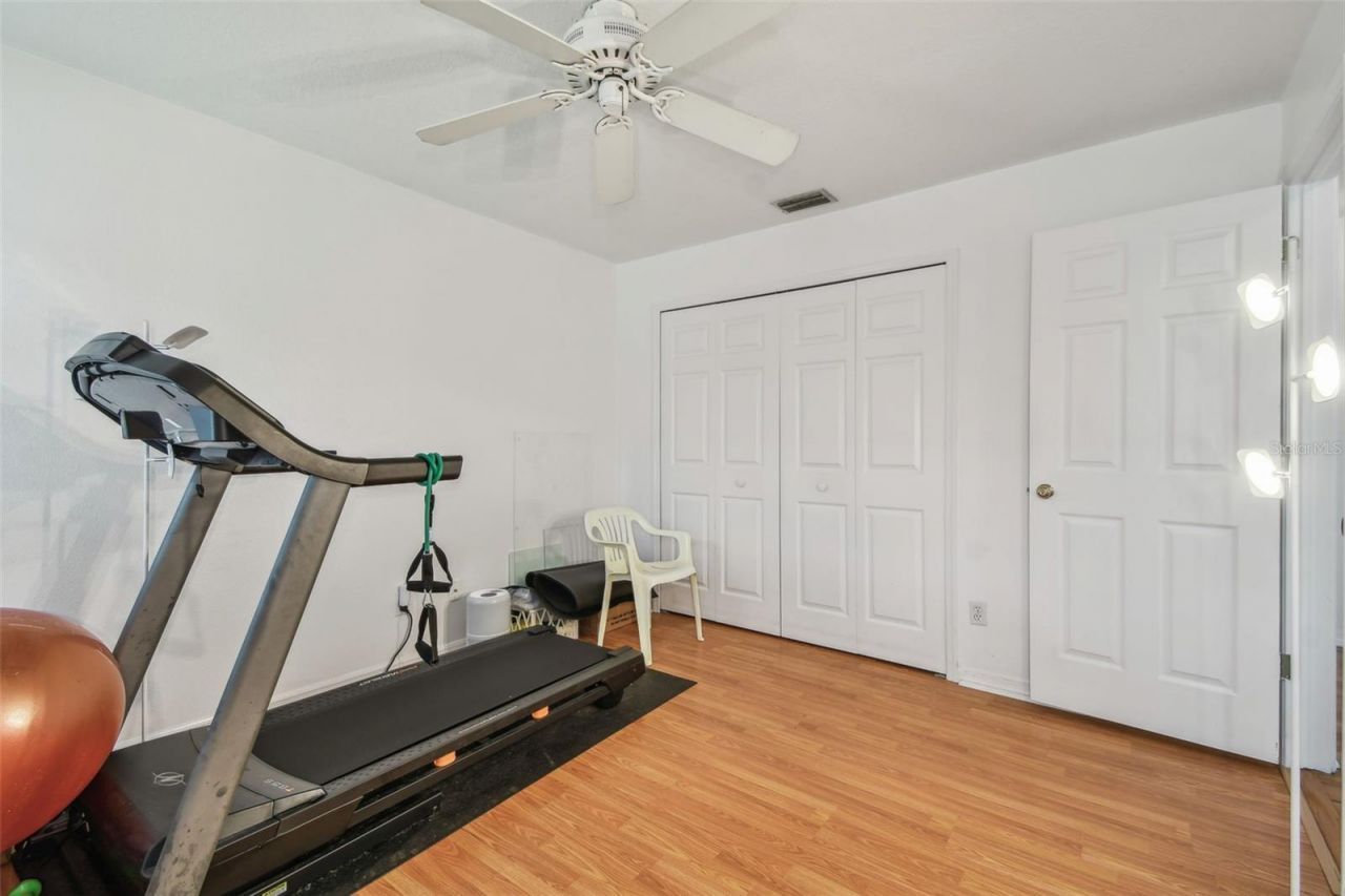 5001 Queen Palm Terrace Ne, Saint Petersburg, FL 33703 Photo