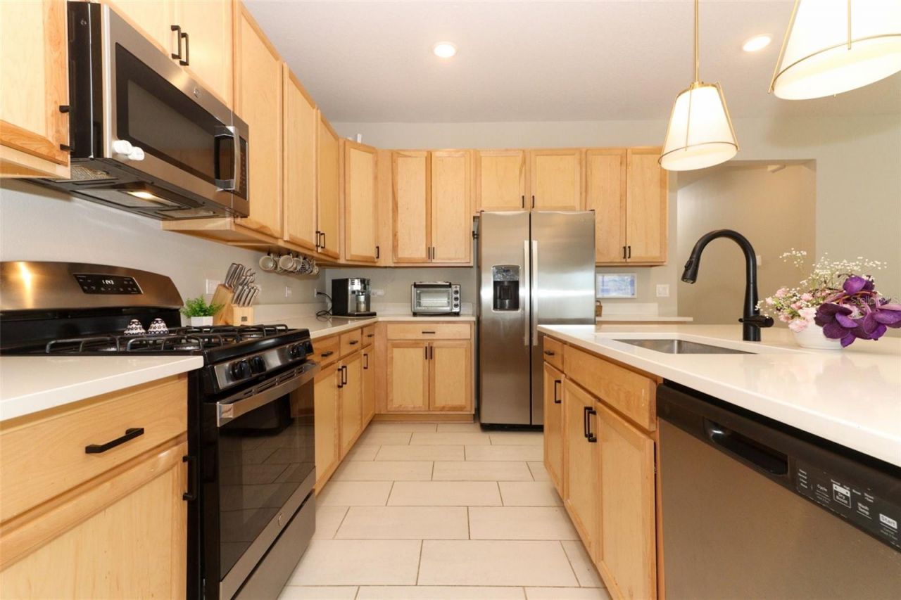 5089 Meadow Song Drive, Okahumpka, FL 34762 Photo