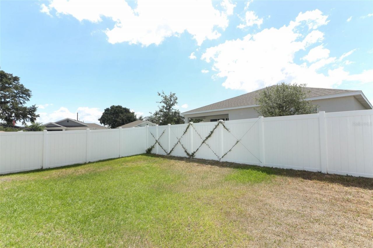5089 Meadow Song Drive, Okahumpka, FL 34762 Photo