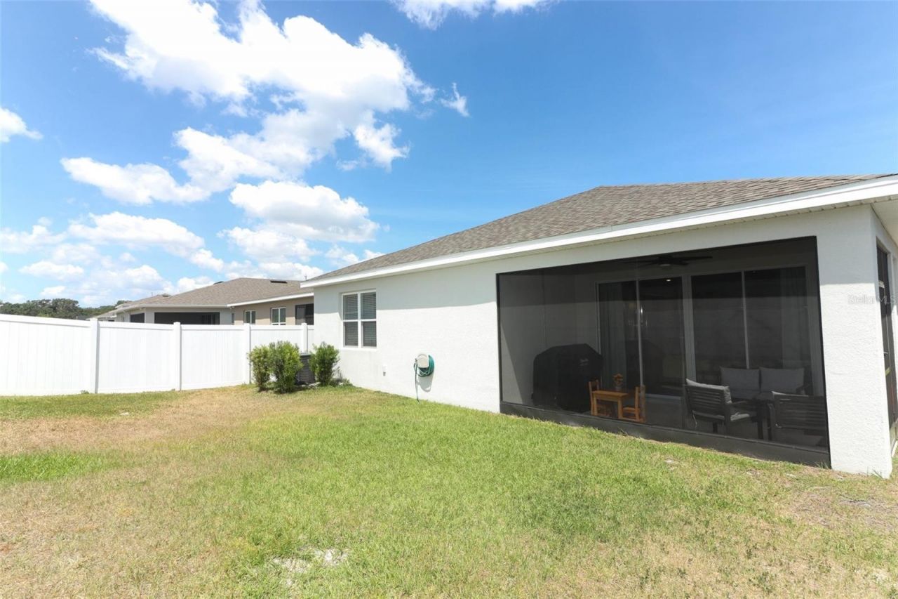 5089 Meadow Song Drive, Okahumpka, FL 34762 Photo