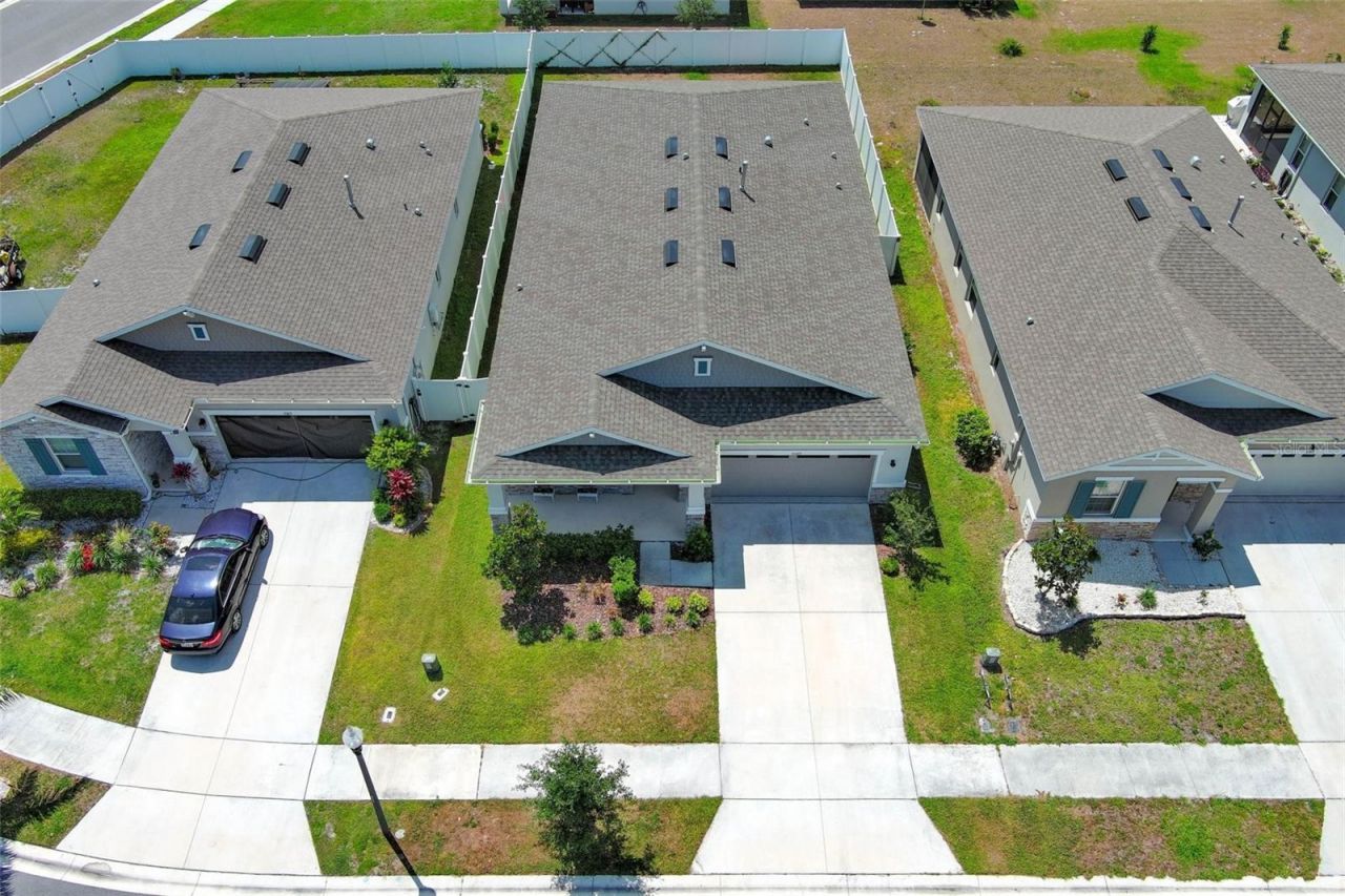 5089 Meadow Song Drive, Okahumpka, FL 34762 Photo