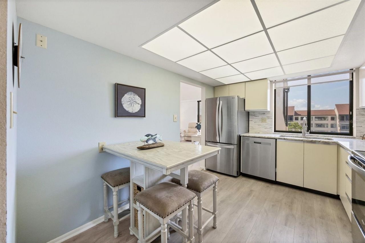 6285 Midnight Pass Road, Unit 403, Sarasota, FL 34242 Photo