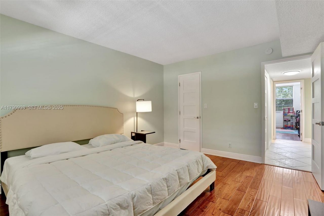 4020 W Palm Aire Dr, Unit 204, Pompano Beach, FL 33069 Photo