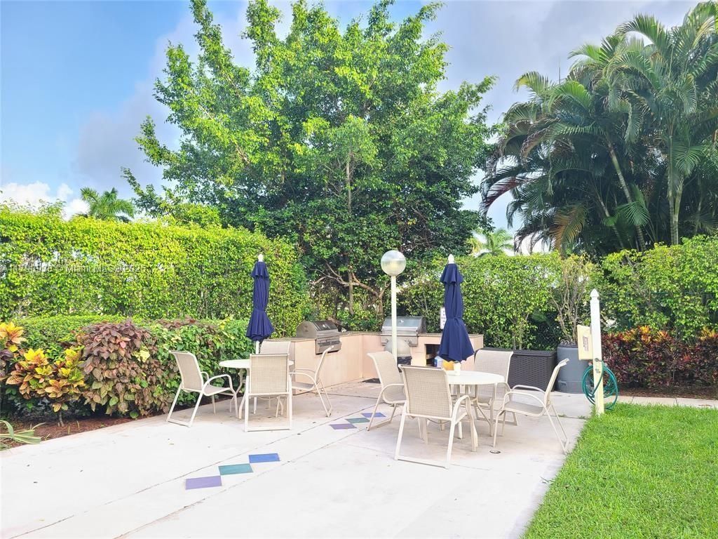 4020 W Palm Aire Dr, Unit 204, Pompano Beach, FL 33069 Photo