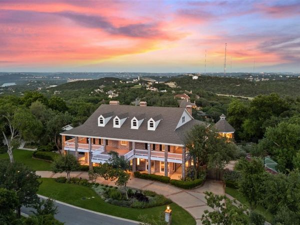 12 Hedge LN, Austin, TX 78746