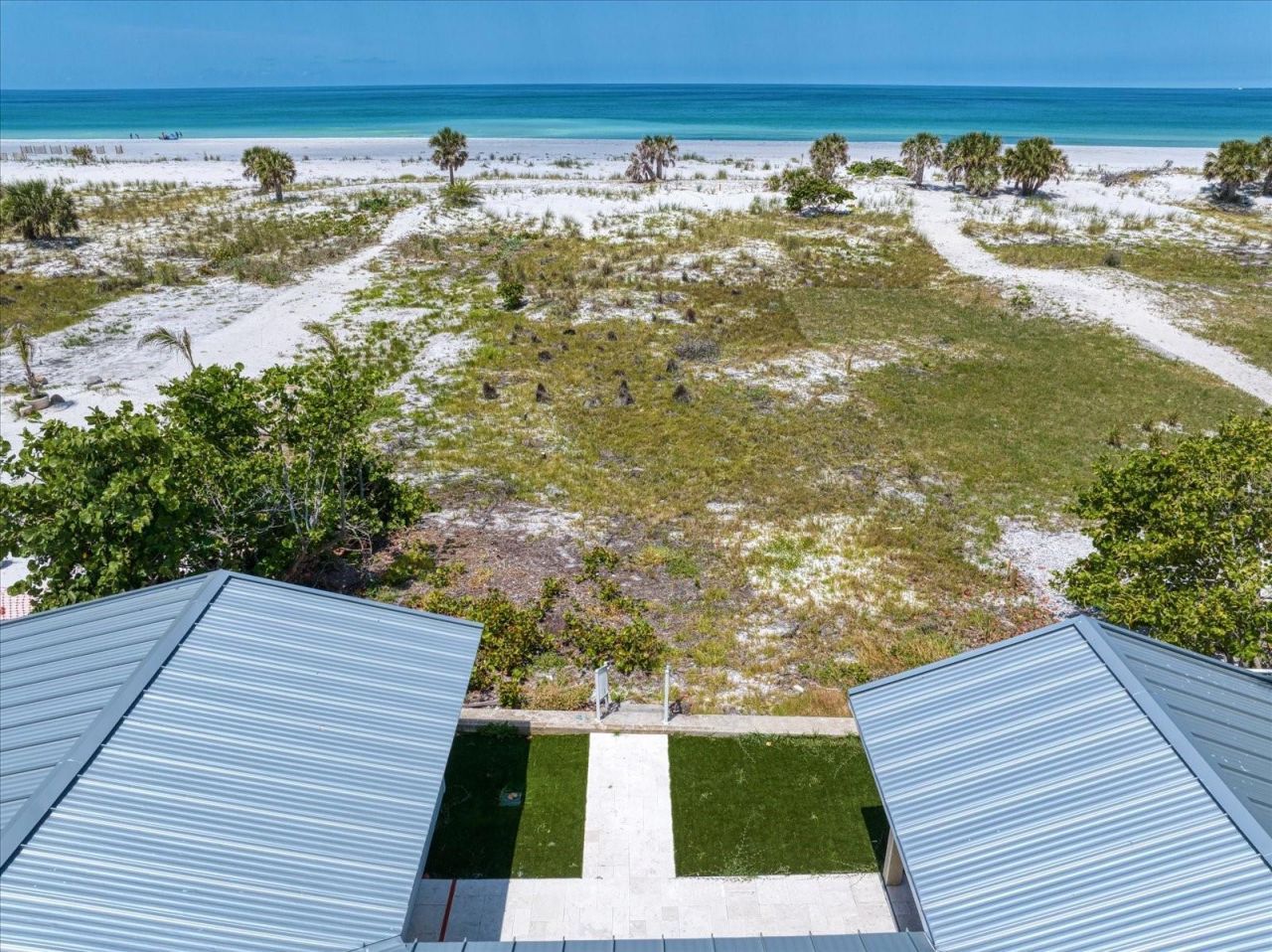 1070 Eldorado Avenue, Clearwater Beach, FL 33767 Photo