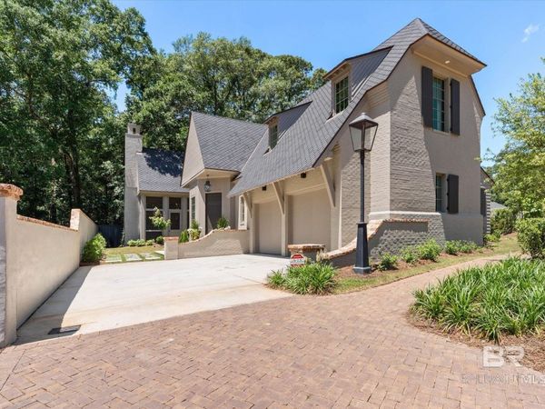 3 CANTERBURY Park, Mobile, AL 36608