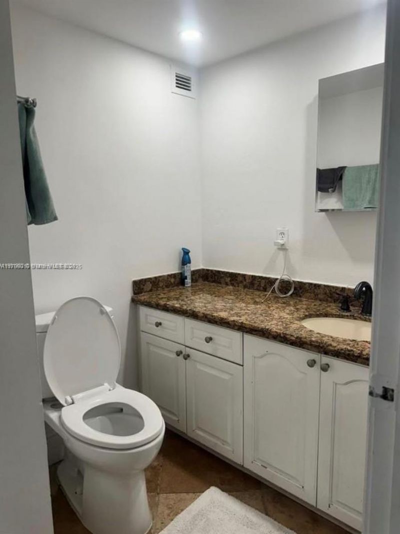 6770 Indian Creek Dr, Unit TSB, Miami Beach, FL 33141 Photo