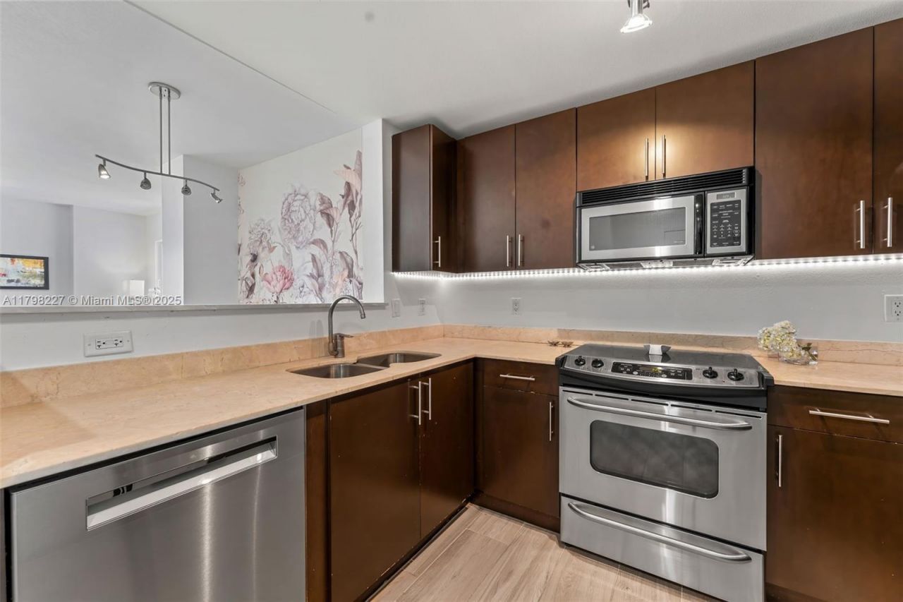 10 Aragon Ave, Unit 1107, Coral Gables, FL 33134 Photo