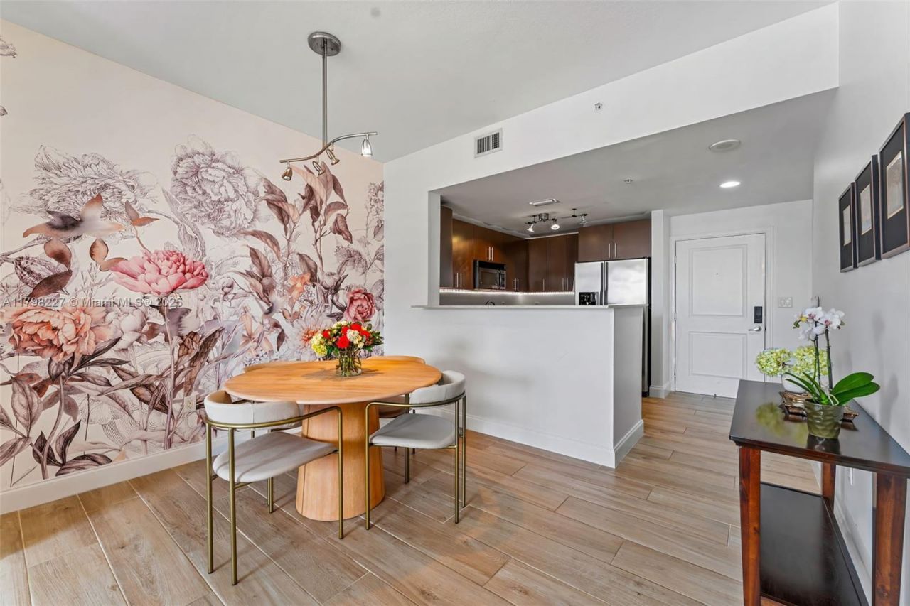 10 Aragon Ave, Unit 1107, Coral Gables, FL 33134 Photo