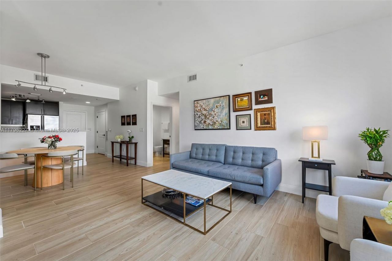 10 Aragon Ave, Unit 1107, Coral Gables, FL 33134 Photo