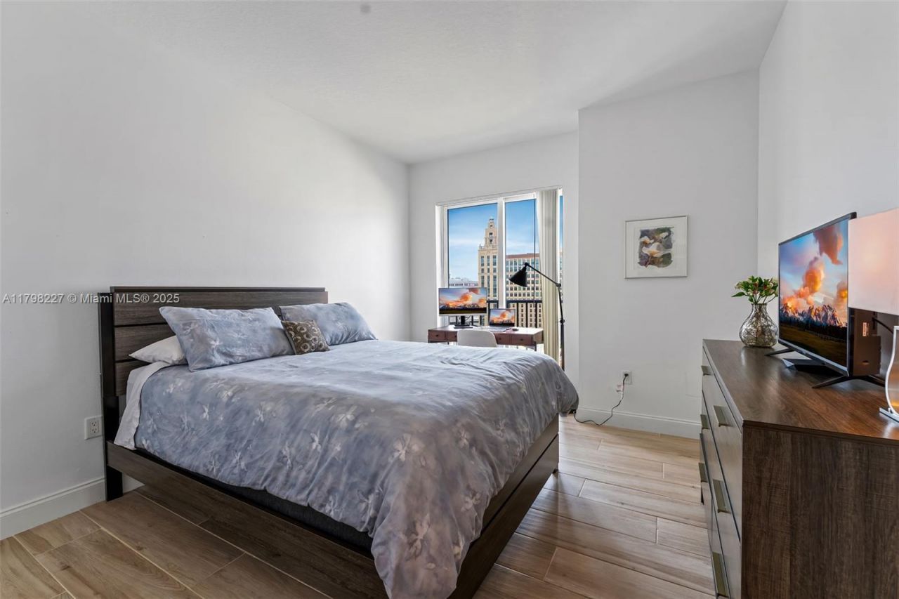 10 Aragon Ave, Unit 1107, Coral Gables, FL 33134 Photo