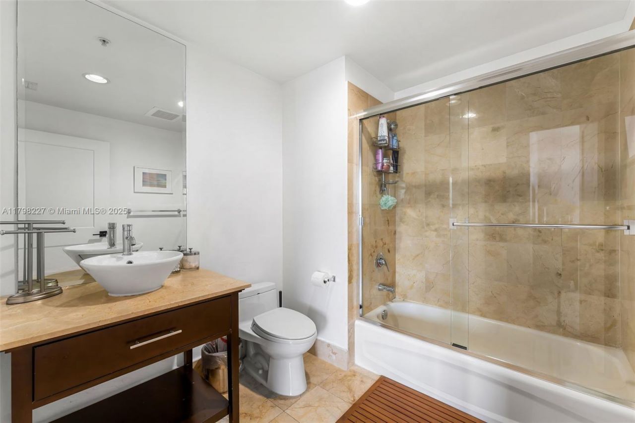 10 Aragon Ave, Unit 1107, Coral Gables, FL 33134 Photo