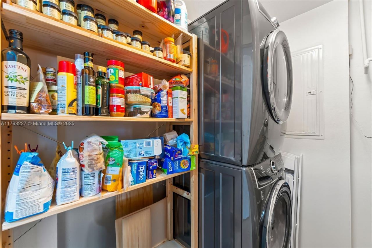 10 Aragon Ave, Unit 1107, Coral Gables, FL 33134 Photo