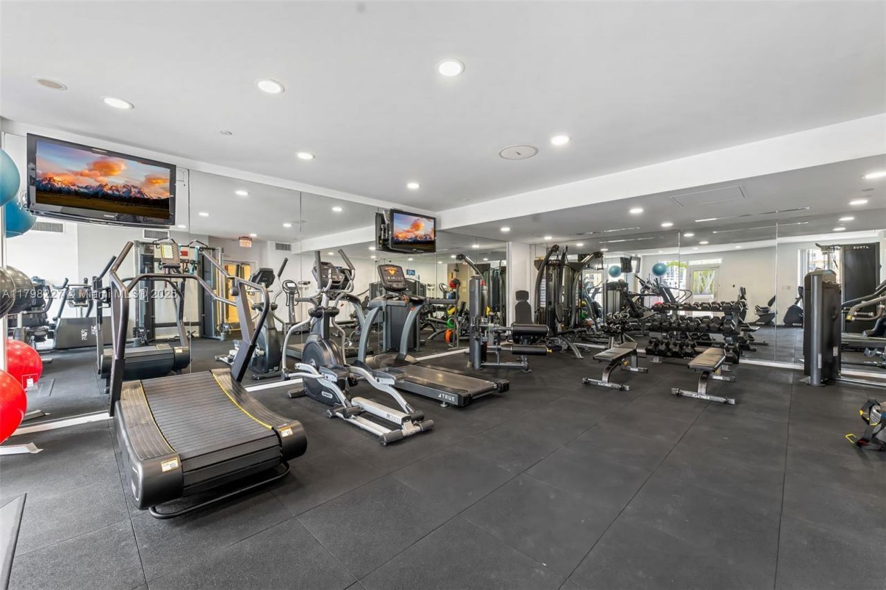 10 Aragon Ave, Unit 1107, Coral Gables, FL 33134 Photo